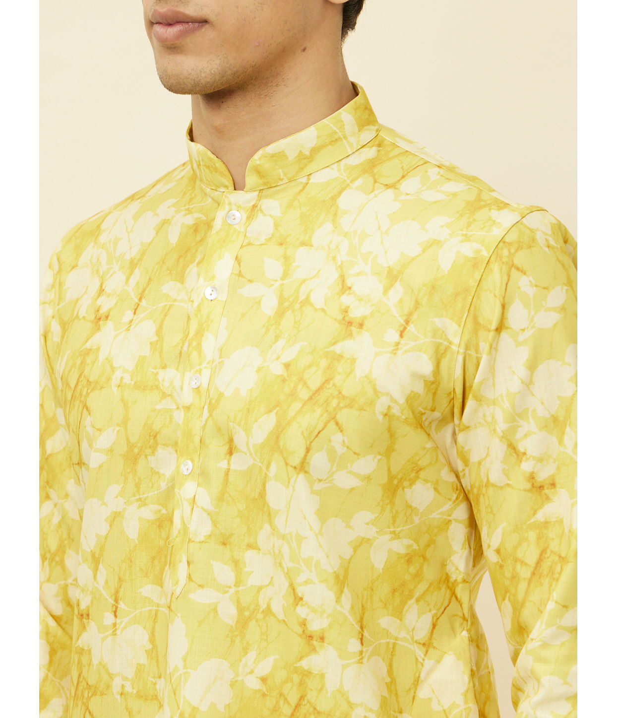 alt message - Manyavar Men Corn Yellow Floral Printed Kurta image number 1