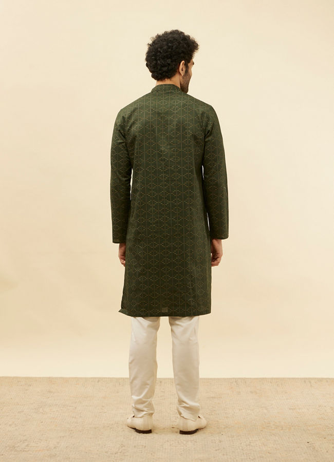 Manyavar Men Dark Green Linear Printed Kurta