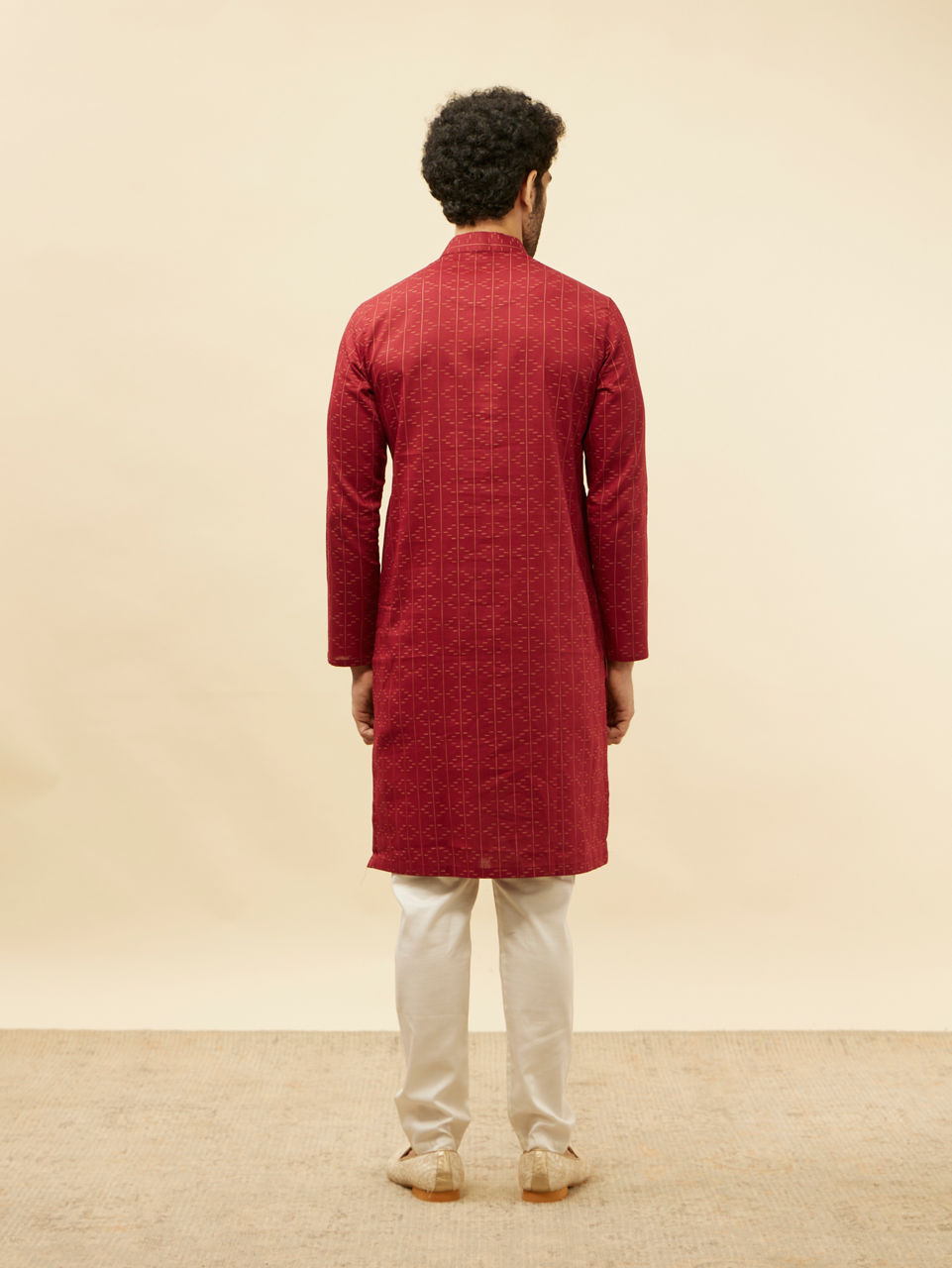 Manyavar Men Maroon Linear Printed Kurta
