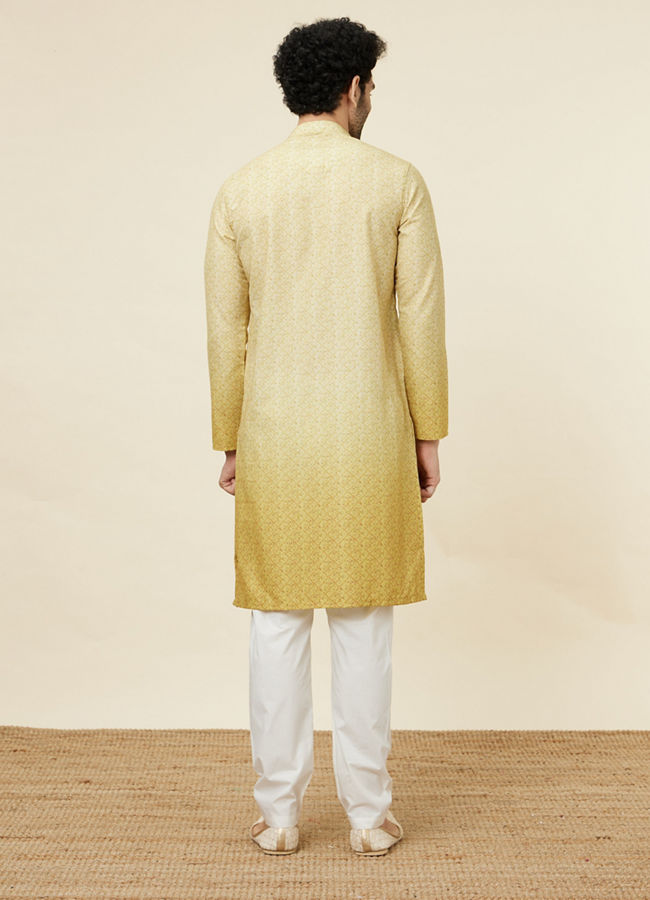 Yellow Green Trellis Patterned Ombre Dyed Kurta image number 4