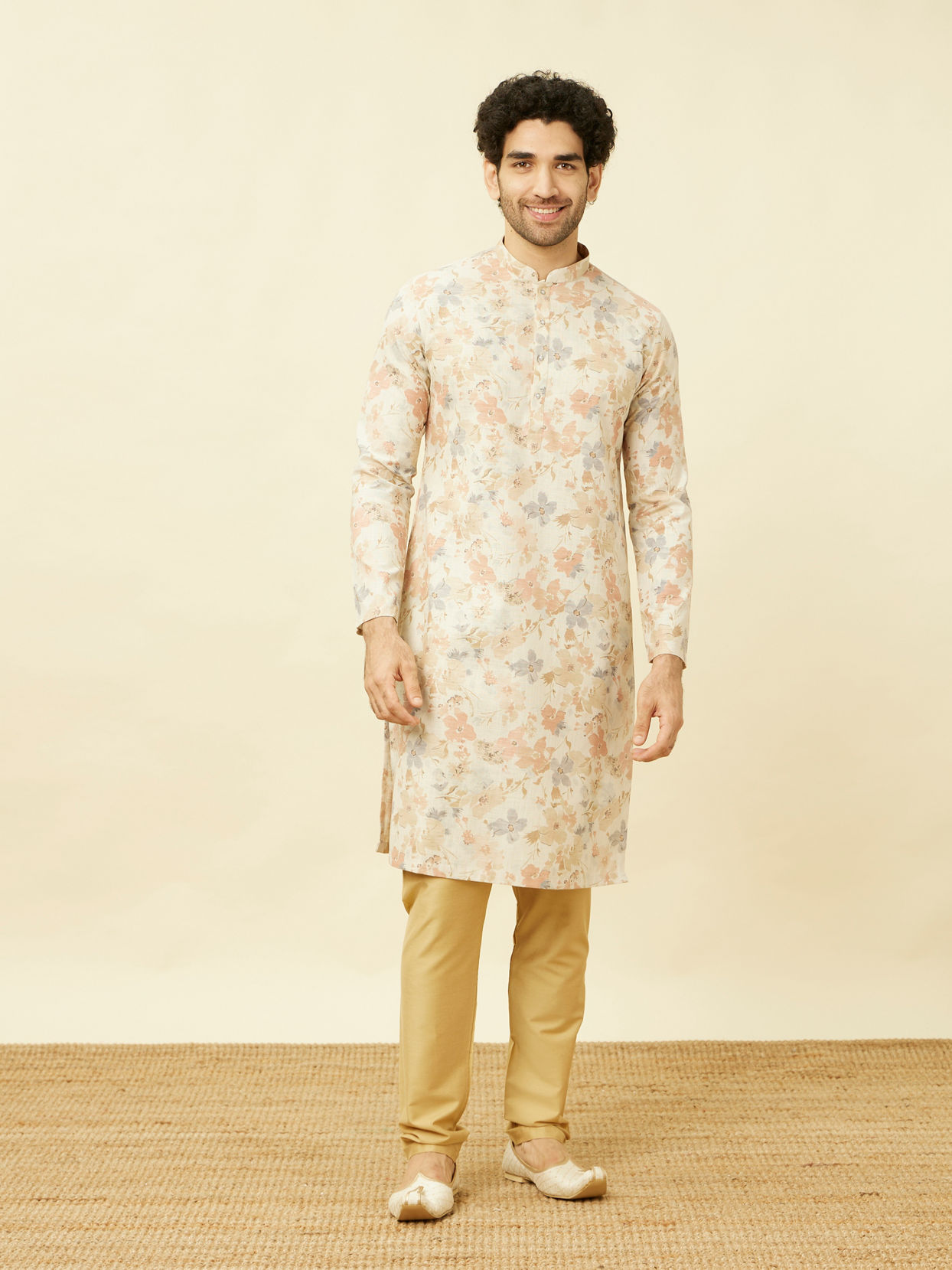 Pearled Ivory White Floral Printed Kurta image number 2