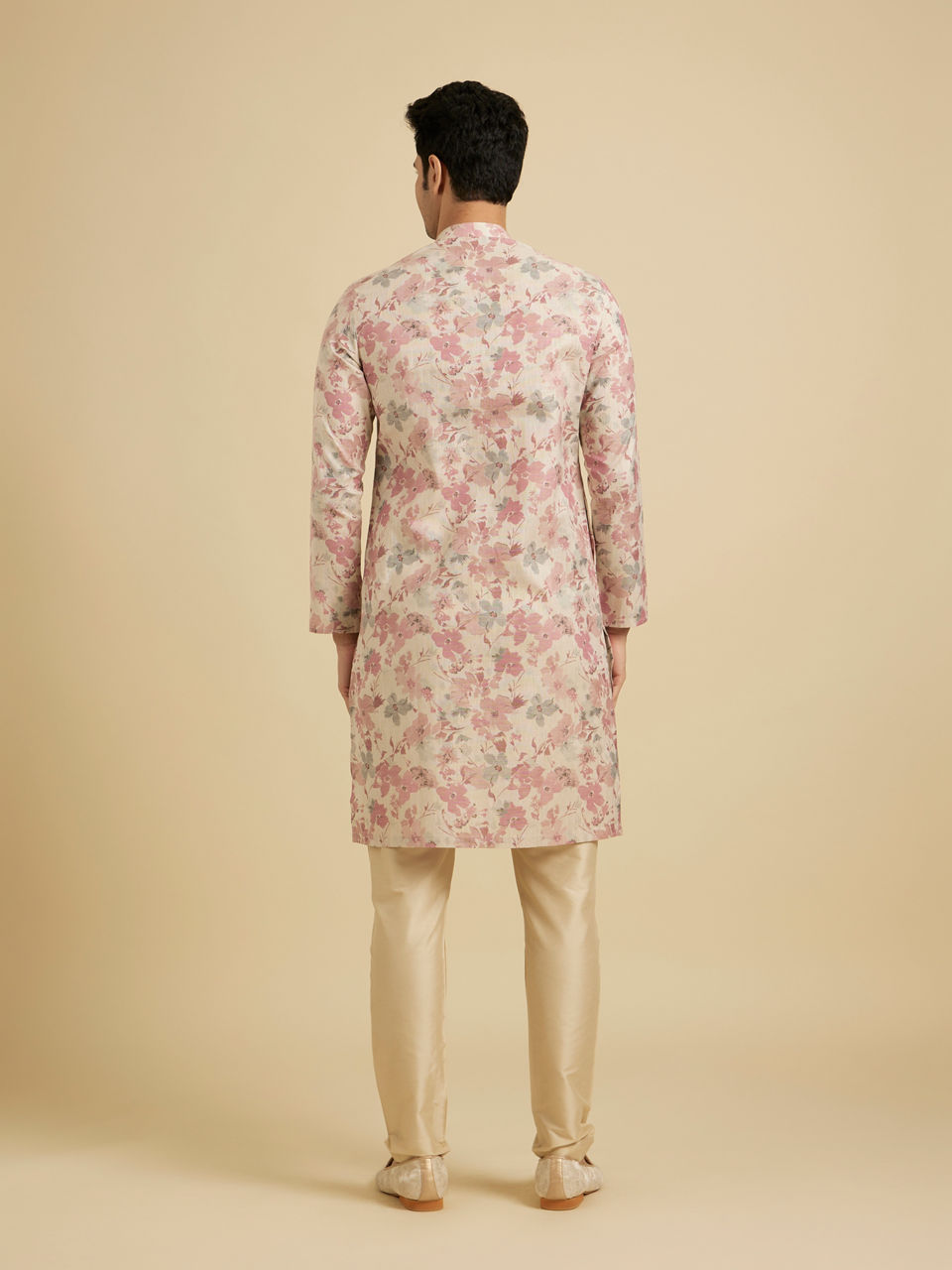 Manyavar Men Elegant Pink Linen Kurta