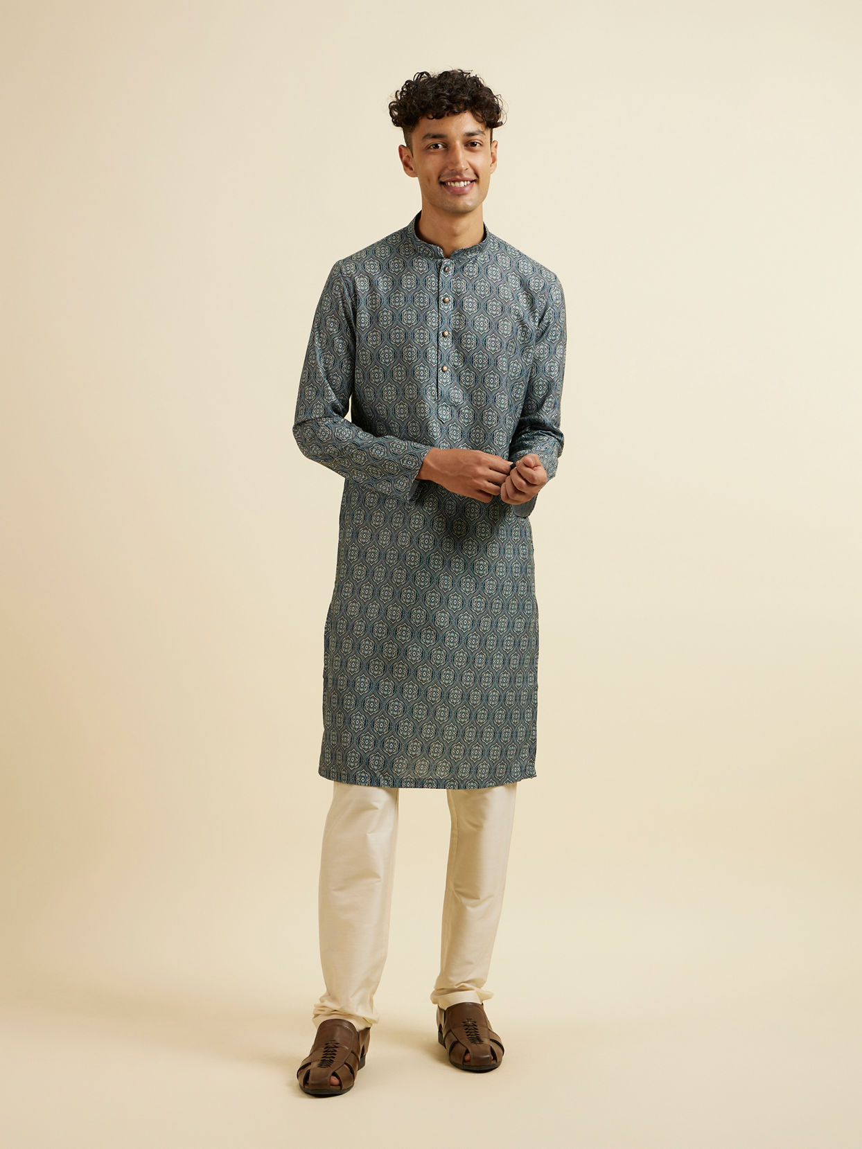Manyavar Men Dark Green Ogee Patterned Kurta