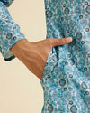 alt message - Manyavar Men Turquoise Blue Jaal Patterned Kurta image number 3