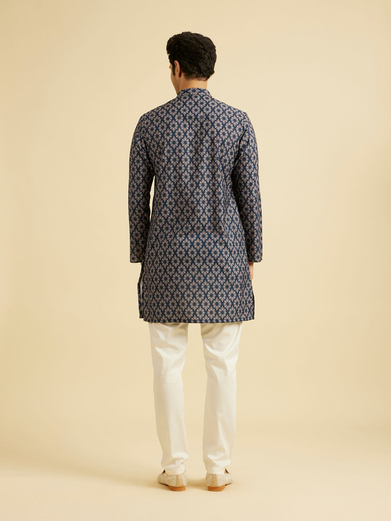 Manyavar Men Dark Blue Enthralling Affair Kurta
