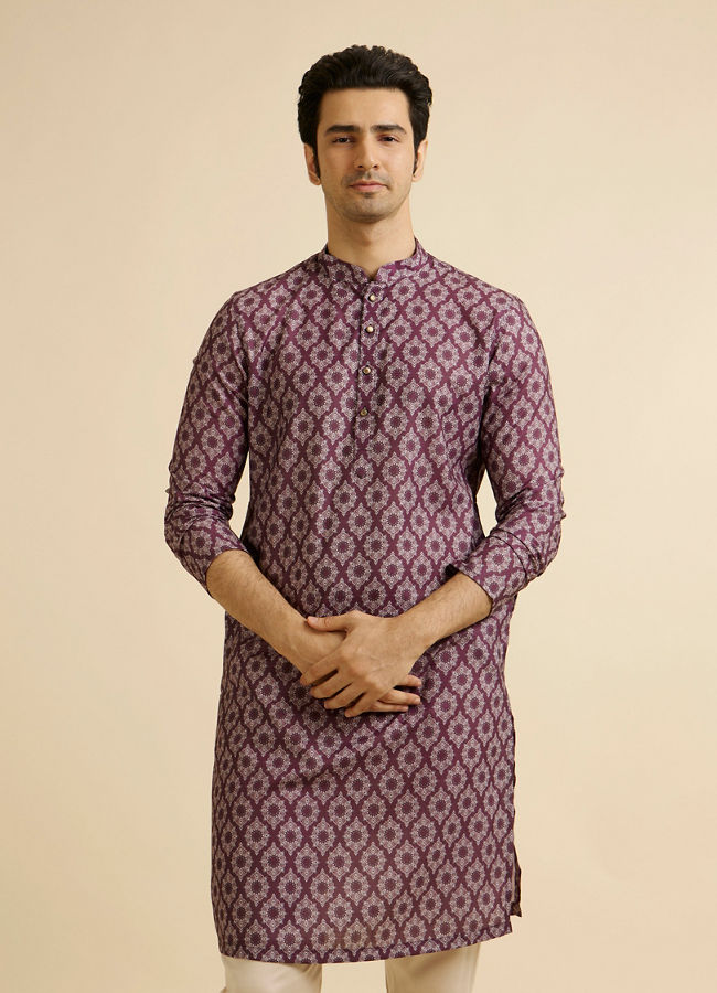 alt message - Manyavar Men Wine Jaal and Medallion Patterned Kurta image number 0