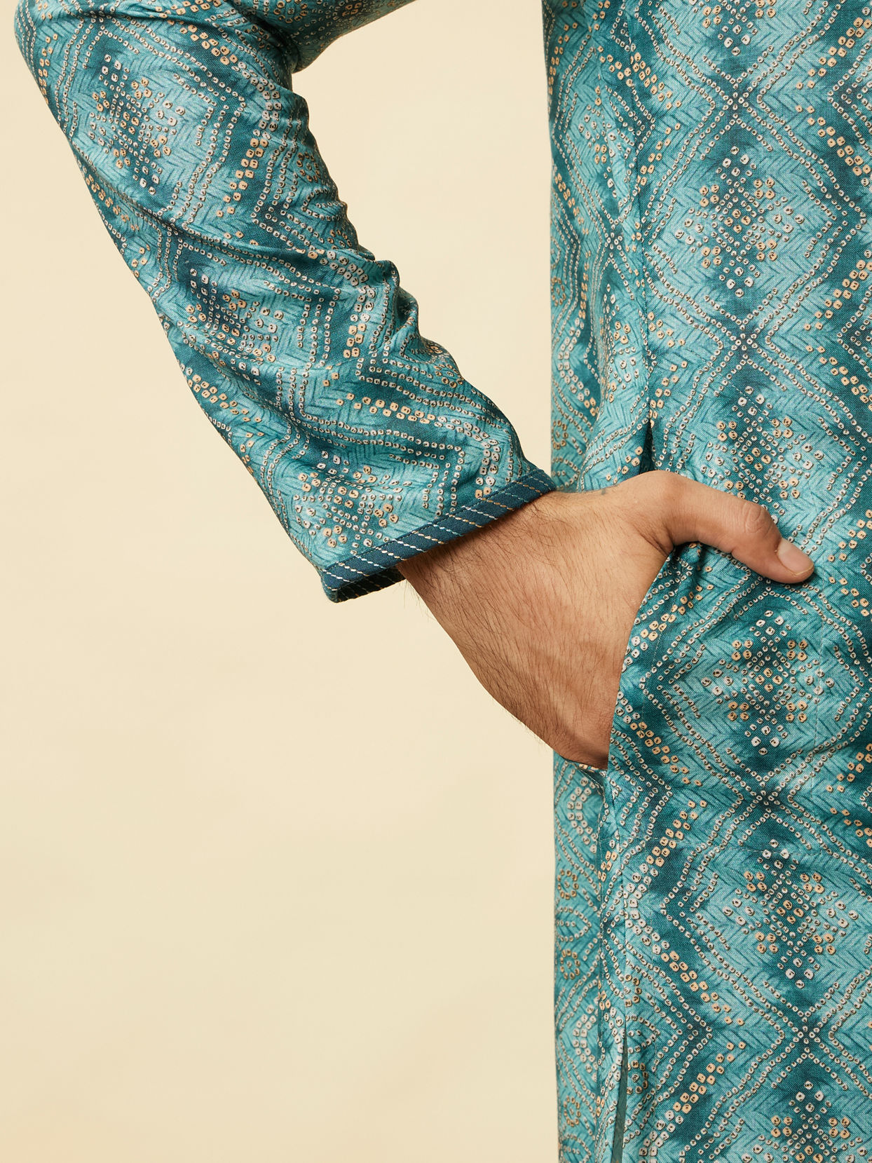 alt message - Manyavar Men Turquoise Geometric Floral Printed Kurta image number 3