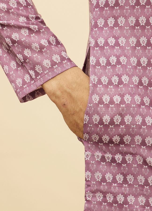 alt message - Manyavar Men Lilac Purple Floral Buta Printed Kurta image number 3