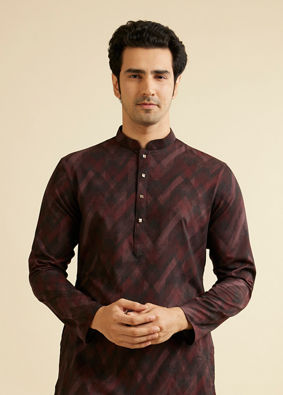 alt message - Manyavar Men Dark Maroon Chevron Patterned Kurta image number 0