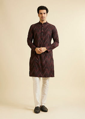 alt message - Manyavar Men Dark Maroon Chevron Patterned Kurta image number 2