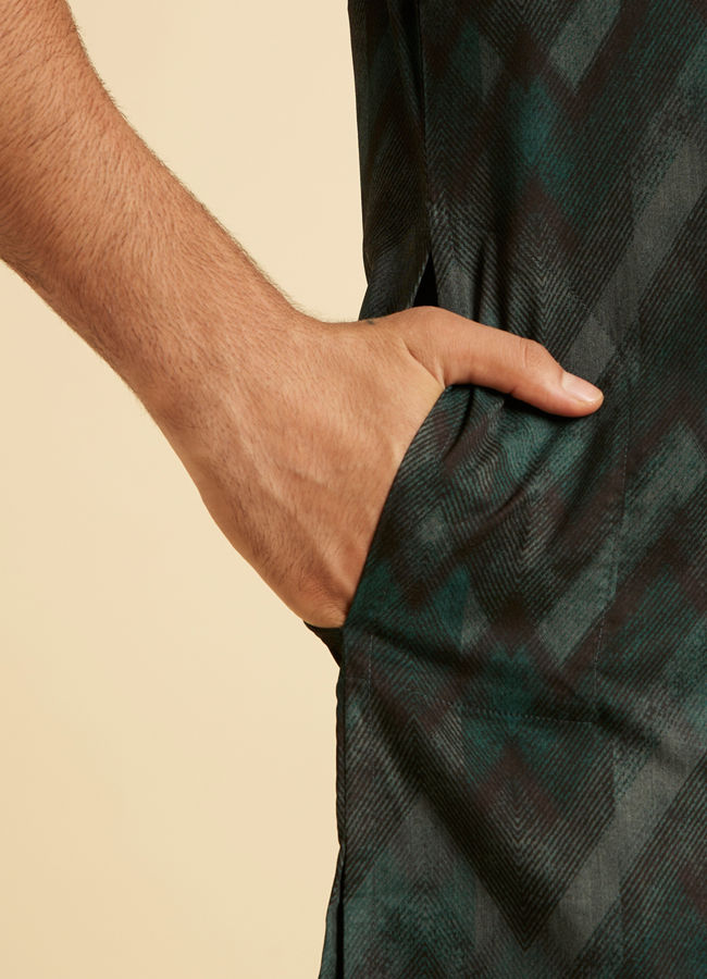Manyavar Men Lush Teal Green Kurta