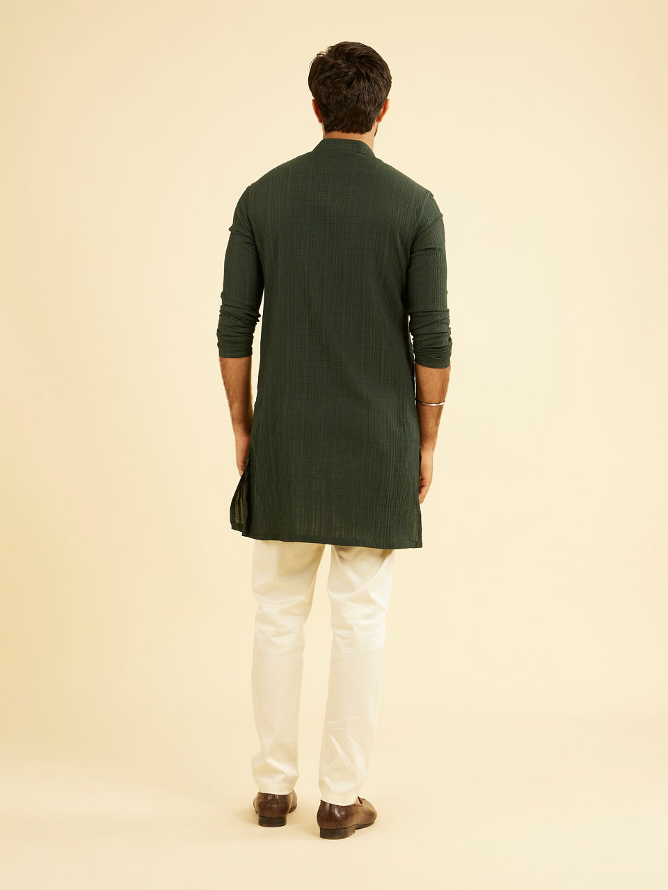 Manyavar Men Verdant Elegance Mid Length Kurta