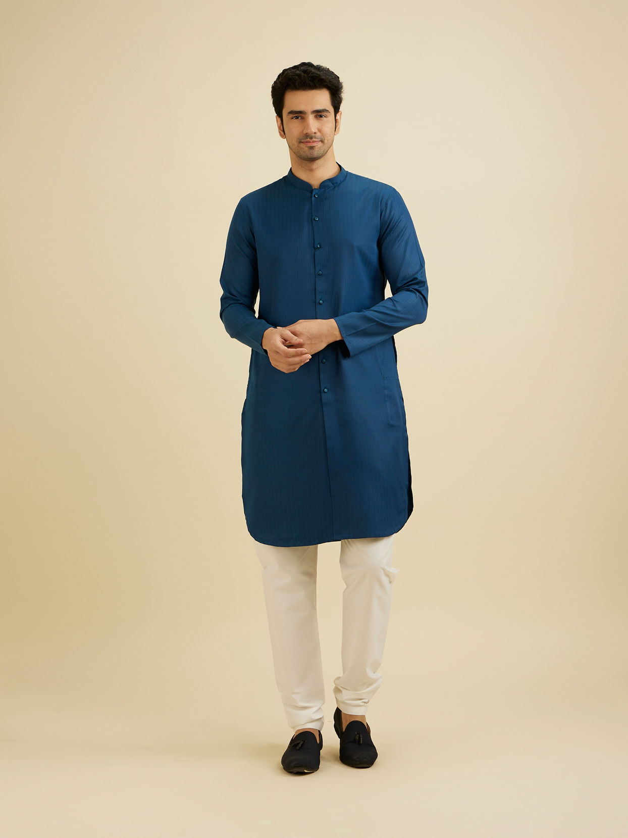 Manyavar Men Teal Blue Self Textured Kurta