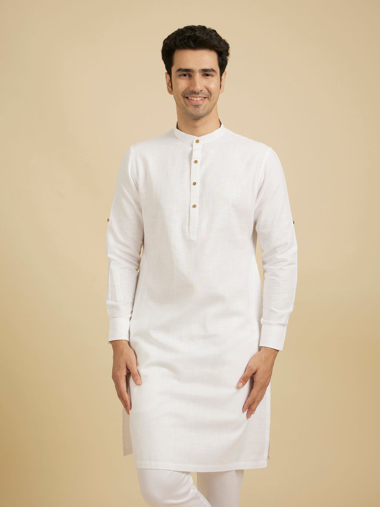 Manyavar Men Glimmering White Cotton Kurta image number 0