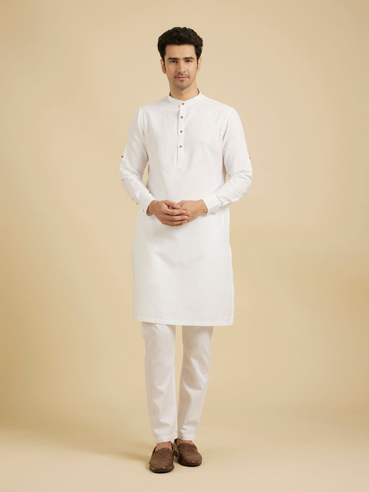 Manyavar Men Glimmering White Cotton Kurta image number 2