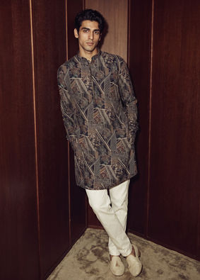 Manyavar Men Black Spandex Elegance Kurta