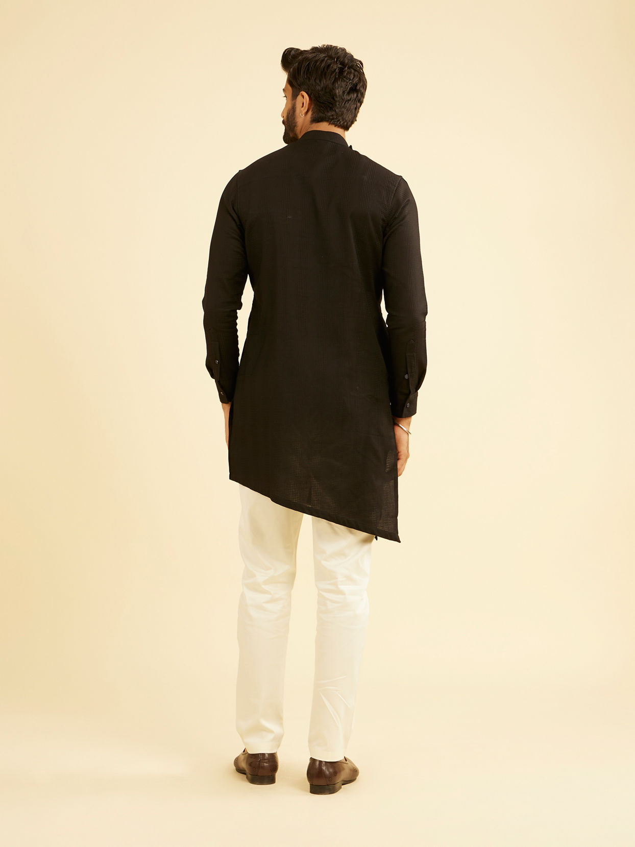 Manyavar Men Elegant Black Cotton Mid Length Kurta