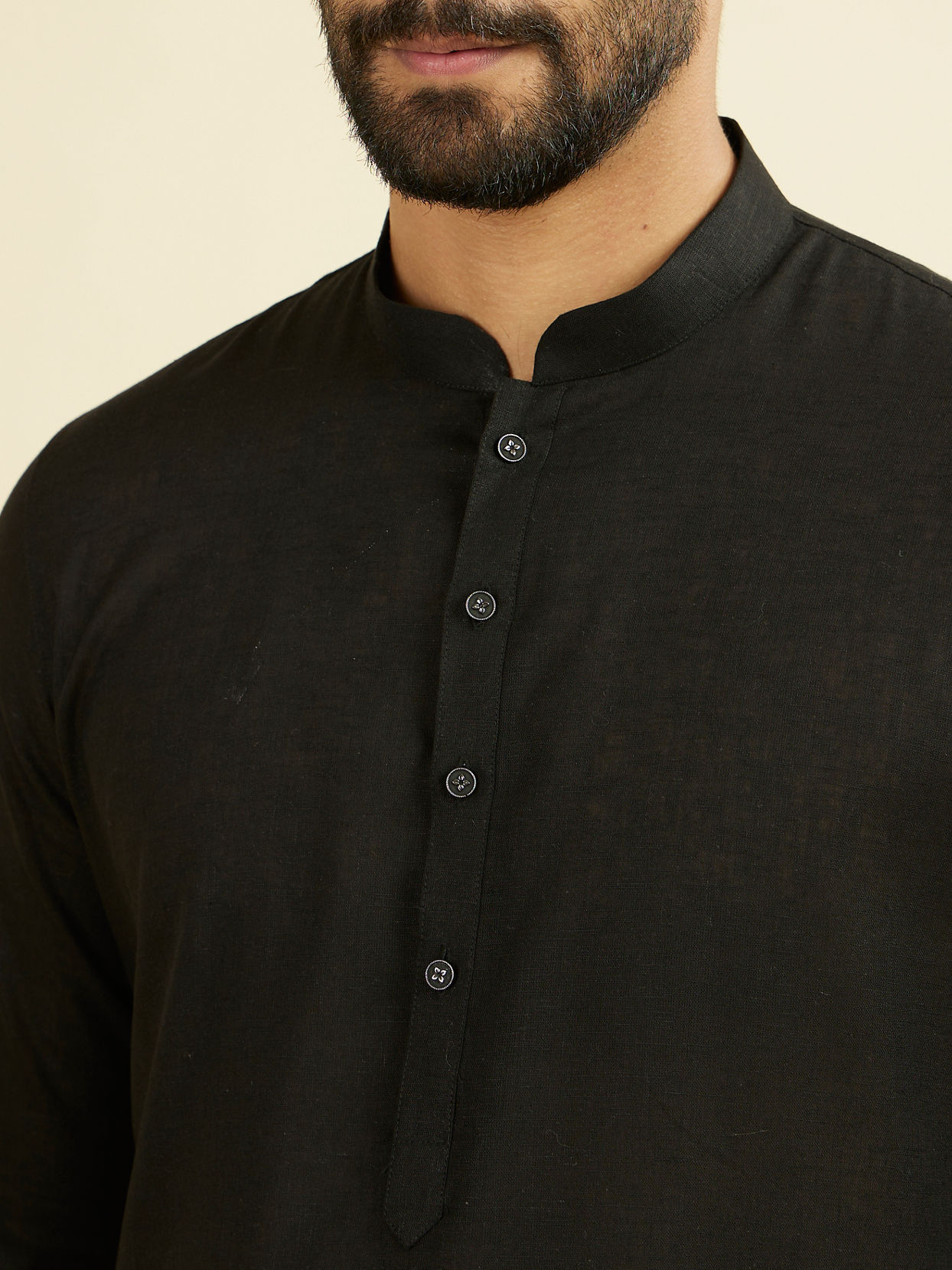 Manyavar Men Elegant Black Linen Kurta
