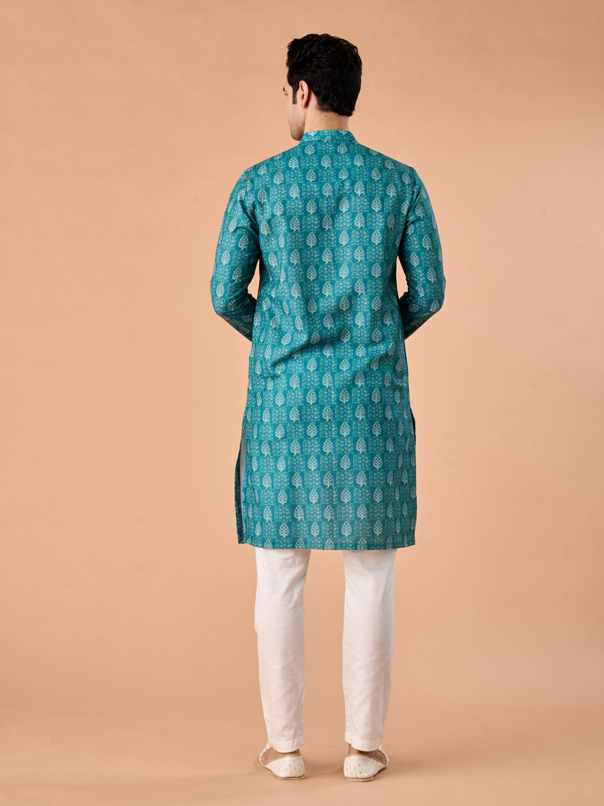 Manyavar Men Teal Green Elegance Kurta