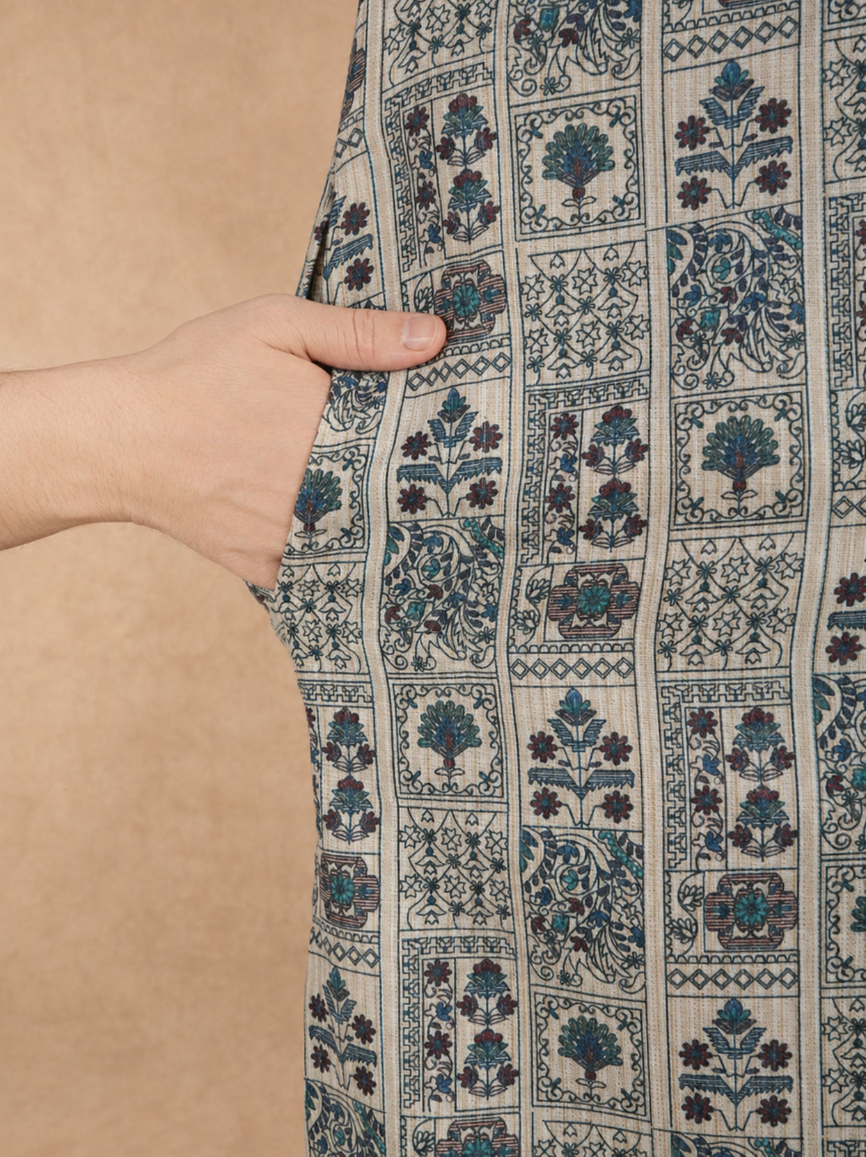 Manyavar Men Cream Blended Cotton Kurta with Print