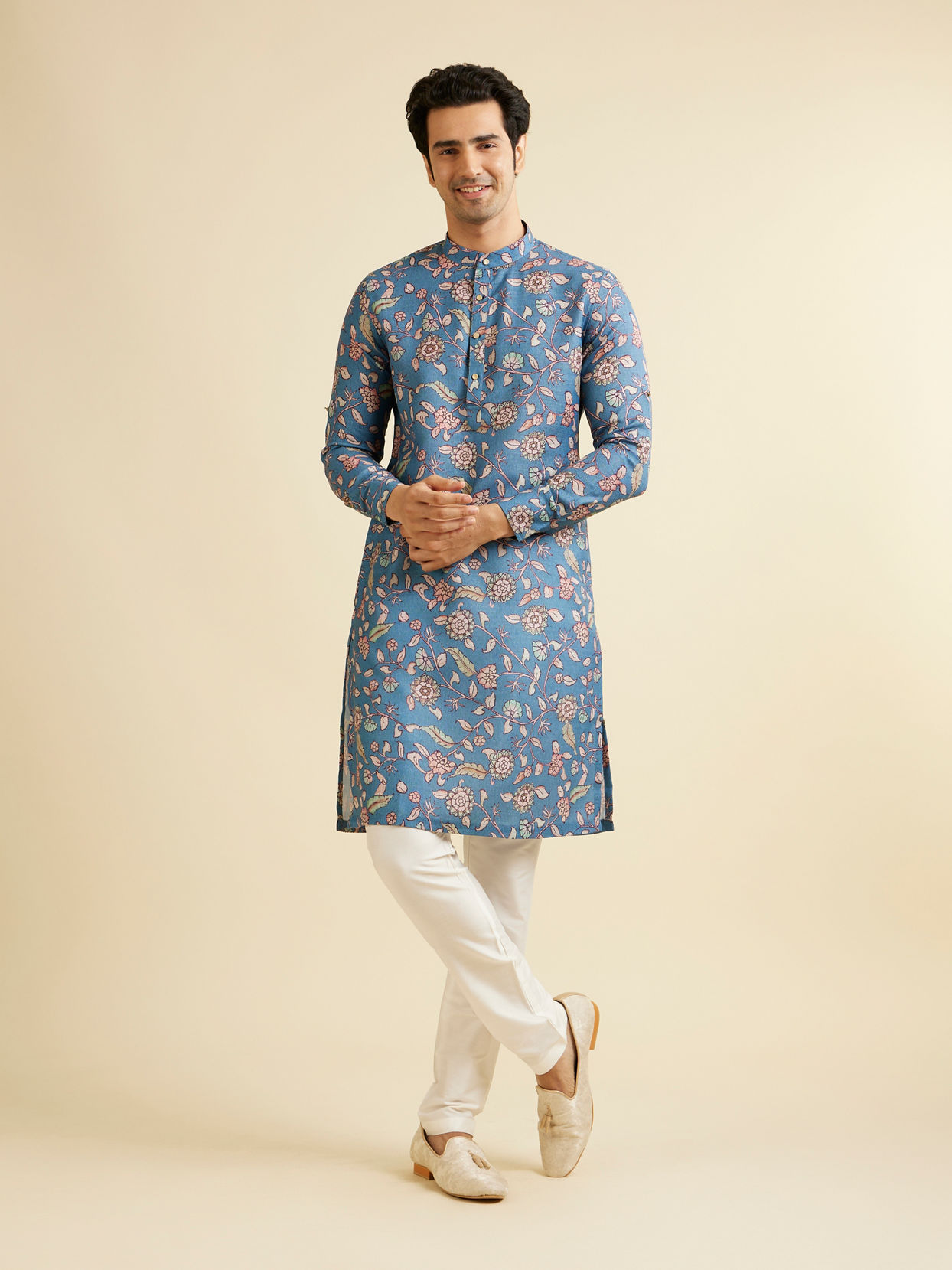 alt message - Manyavar Men Mid Blue Bel Buti Patterned Kurta image number 2