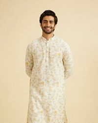 Manyavar Men Emerald Elegance Blended Linen Kurta