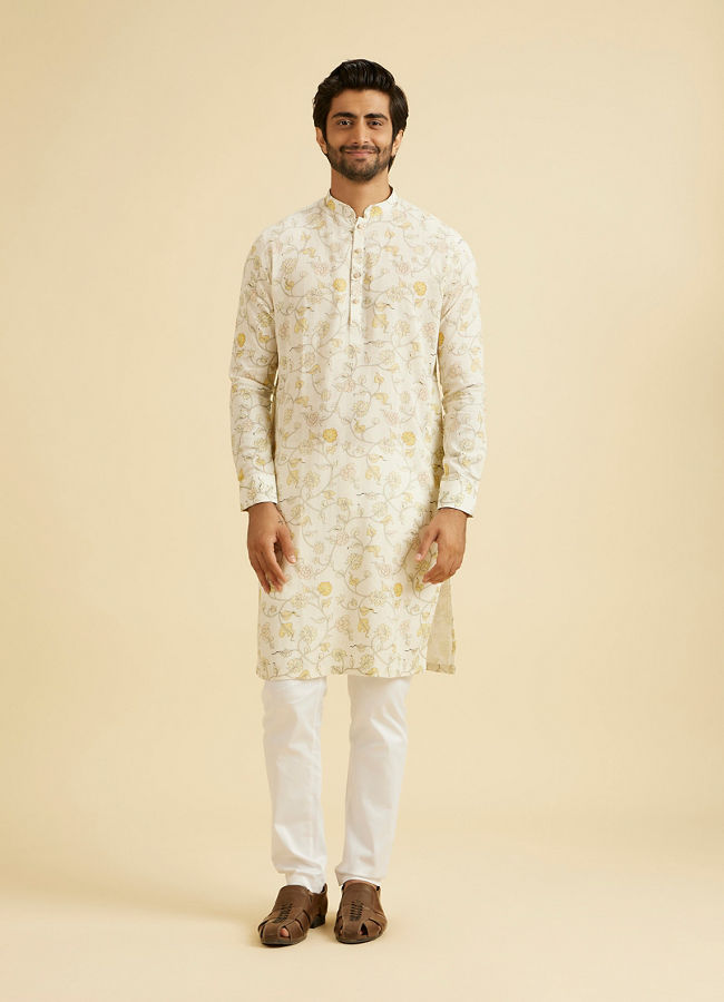 Manyavar Men Emerald Elegance Blended Linen Kurta