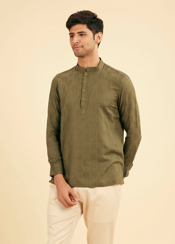 Manyavar Men Textured Green Kurta