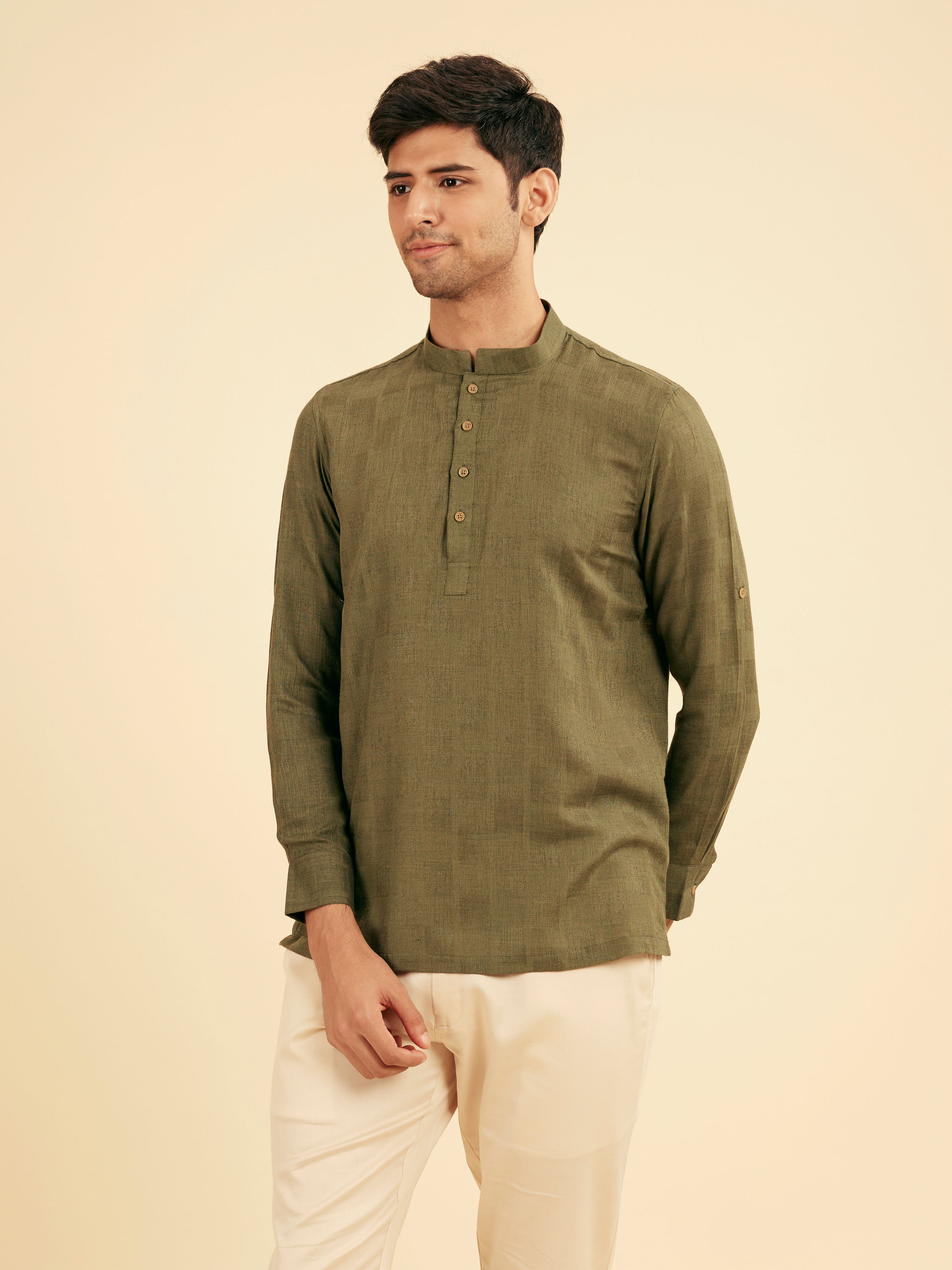 Manyavar Men Textured Green Kurta