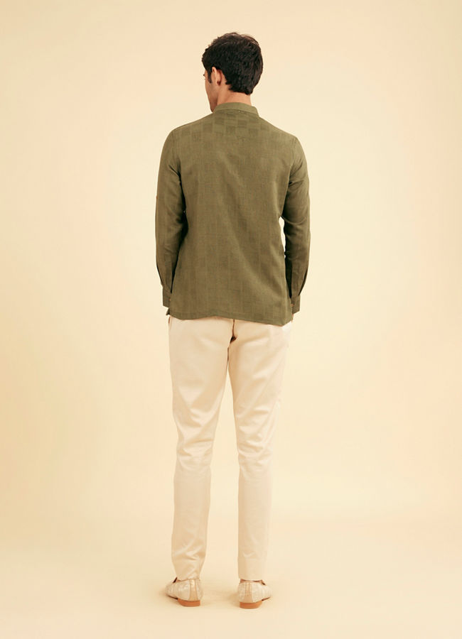 Manyavar Men Textured Green Kurta