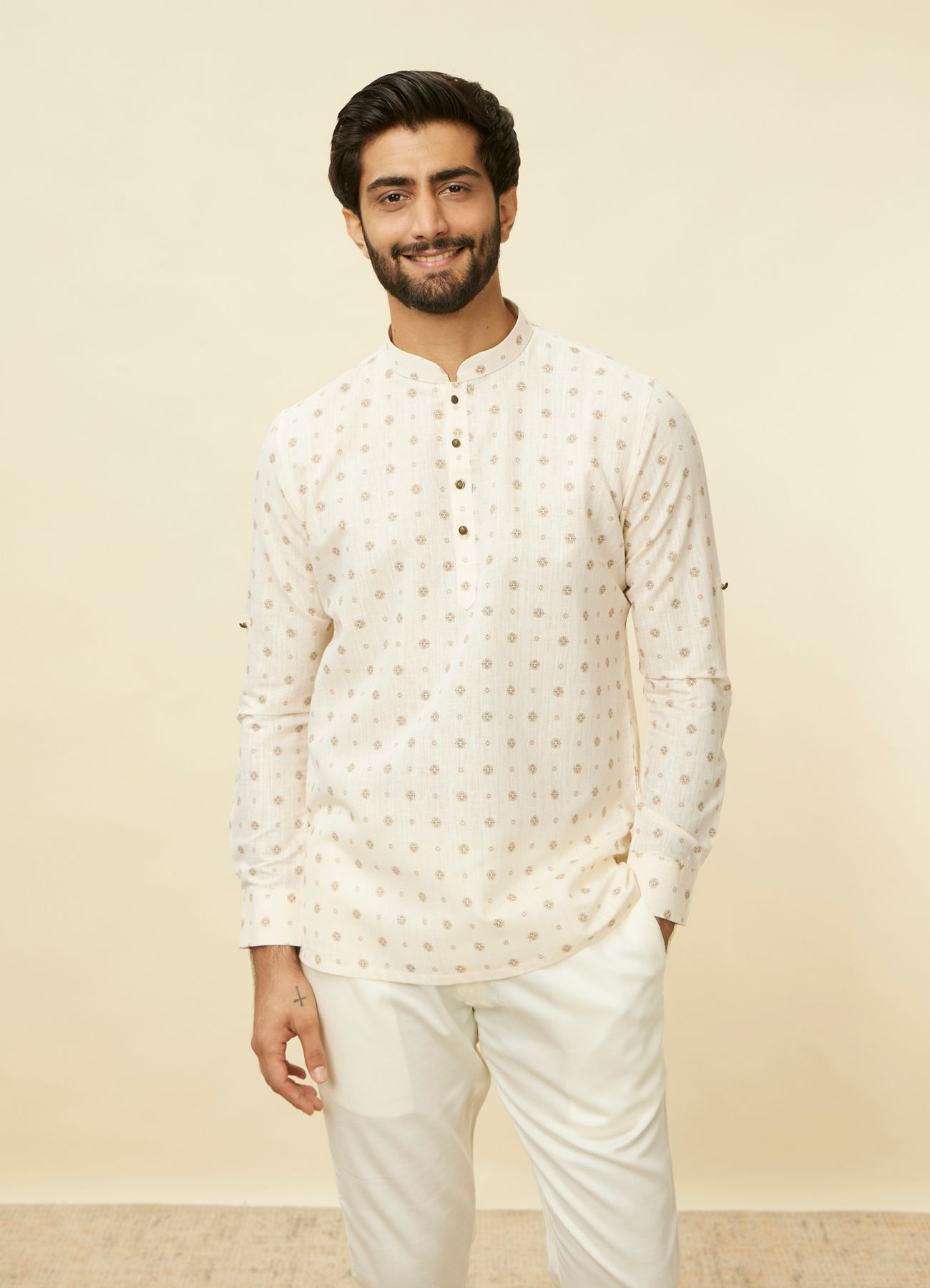 Manyavar Men Star White Shankh Printed Short Kurta