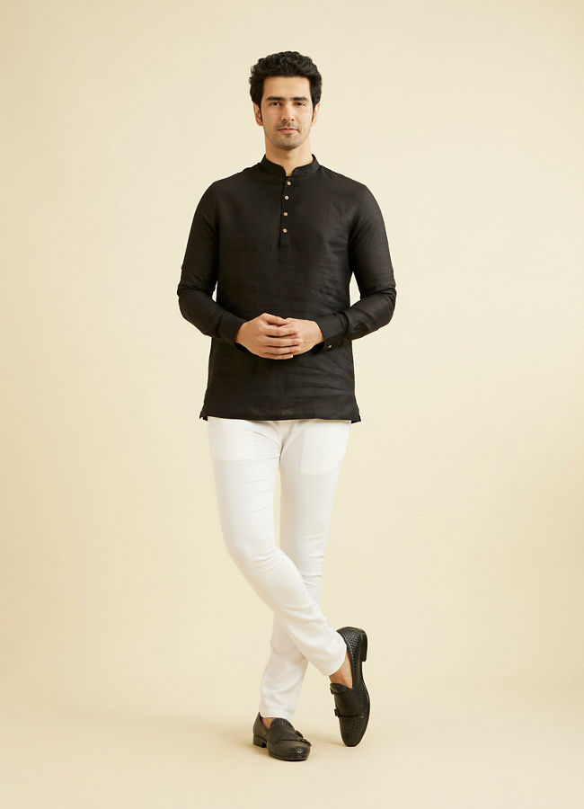 alt message - Manyavar Men Midnight Black Classic Short Kurta image number 2