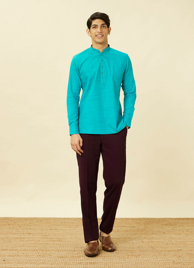 alt message - Manyavar Men Turquoise Blue Short Kurta image number 2