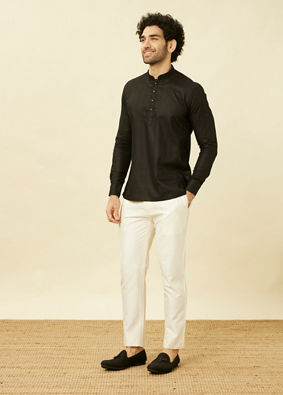 alt message - Manyavar Men Ebony Black Short Kurta image number 3