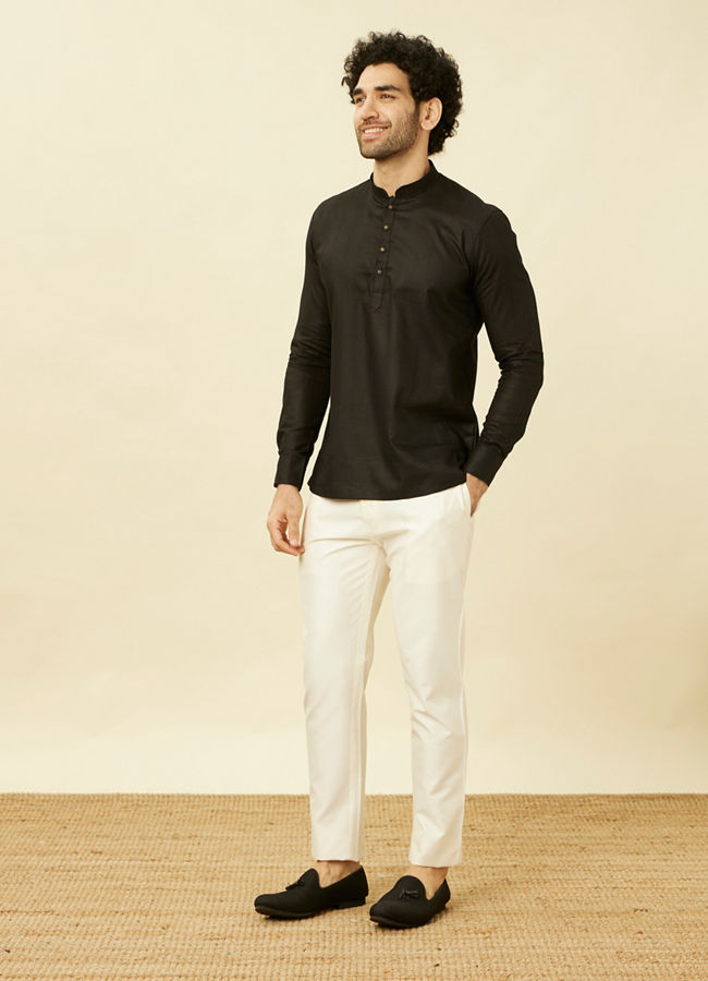 alt message - Manyavar Men Ebony Black Short Kurta image number 3