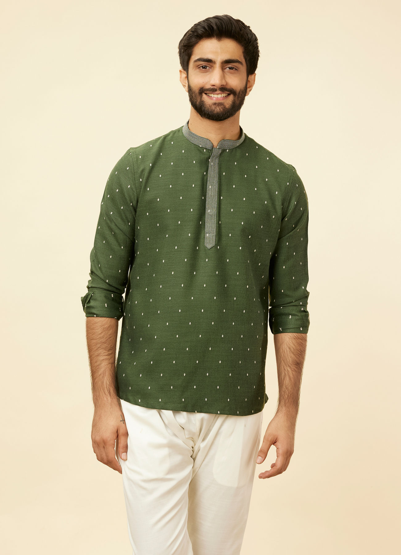 Manyavar Men Green Foil Print Zari Embroidered Kurta