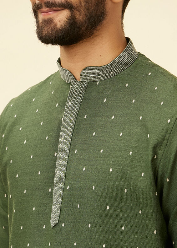 Manyavar Men Green Foil Print Zari Embroidered Kurta