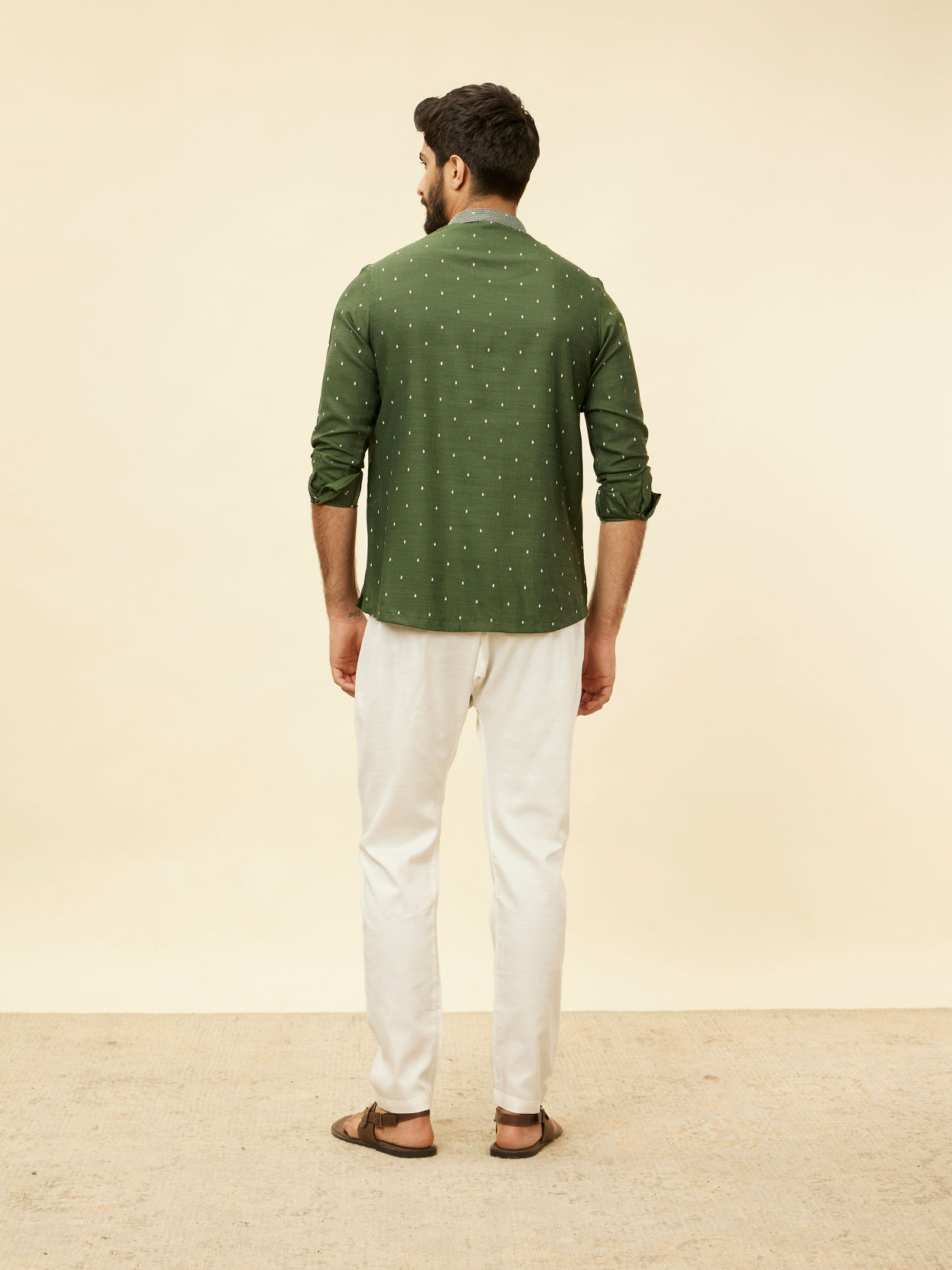 Manyavar Men Green Foil Print Zari Embroidered Kurta