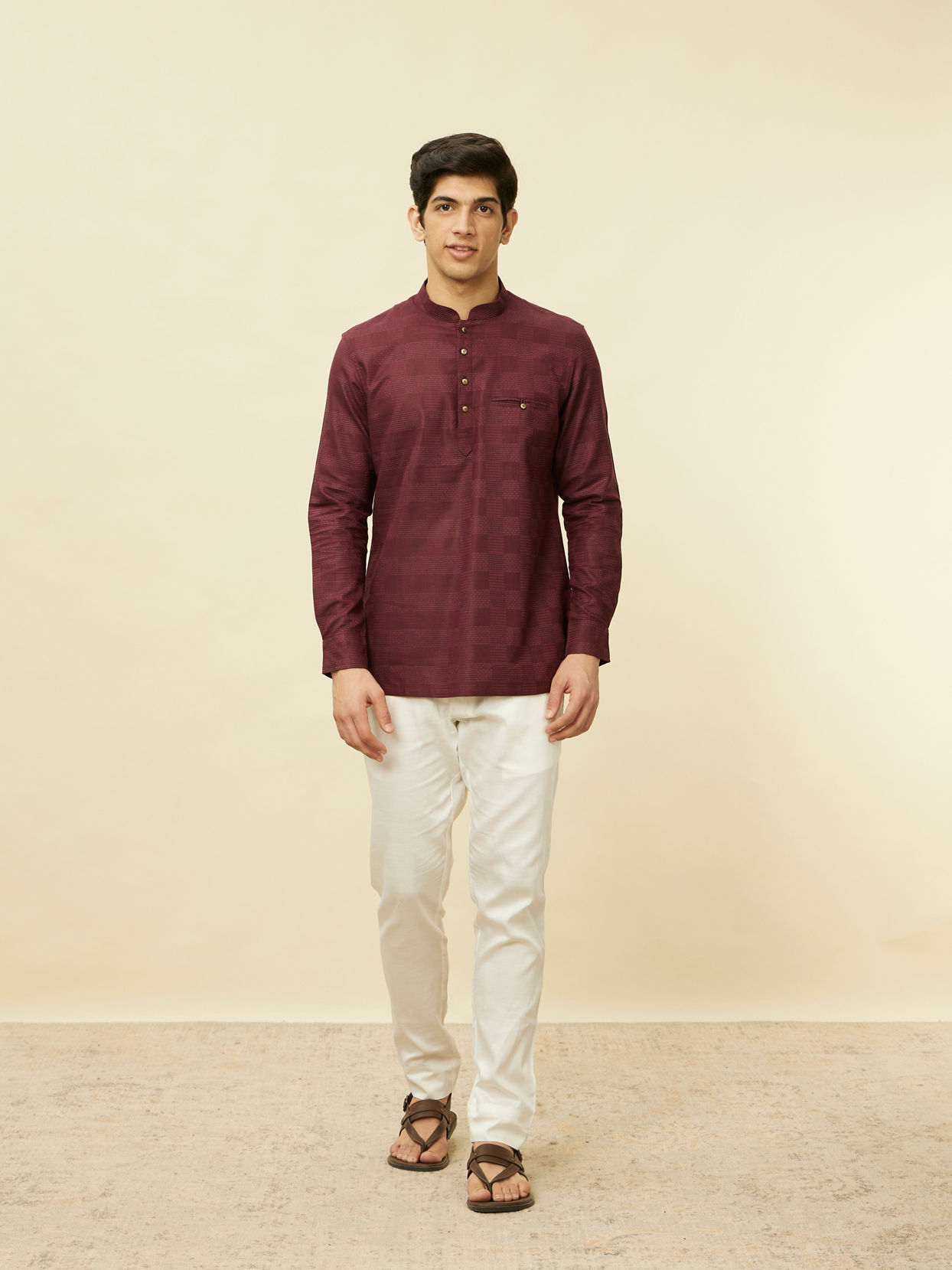 alt message - Manyavar Men Plum Red Linear Patterned Short Kurta image number 2