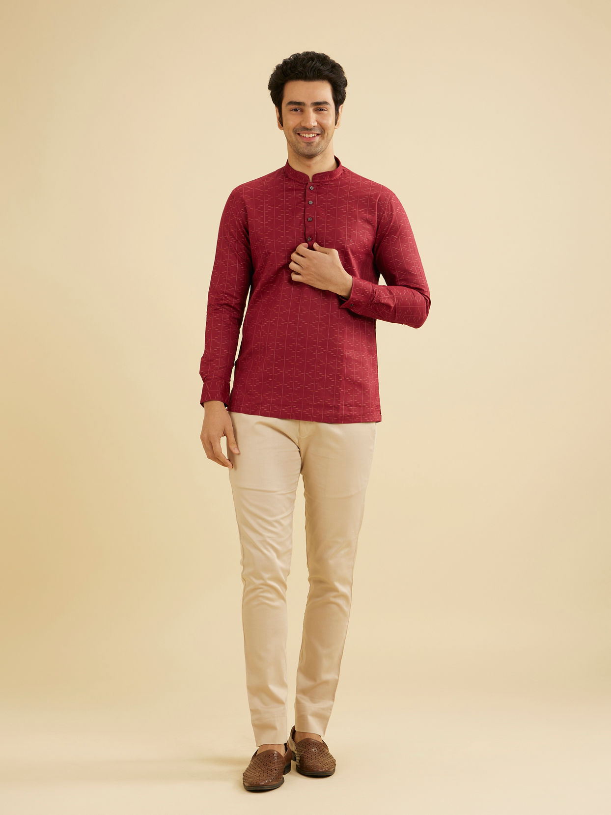 Manyavar Men Regal Maroon Celebration Kurta image number 2