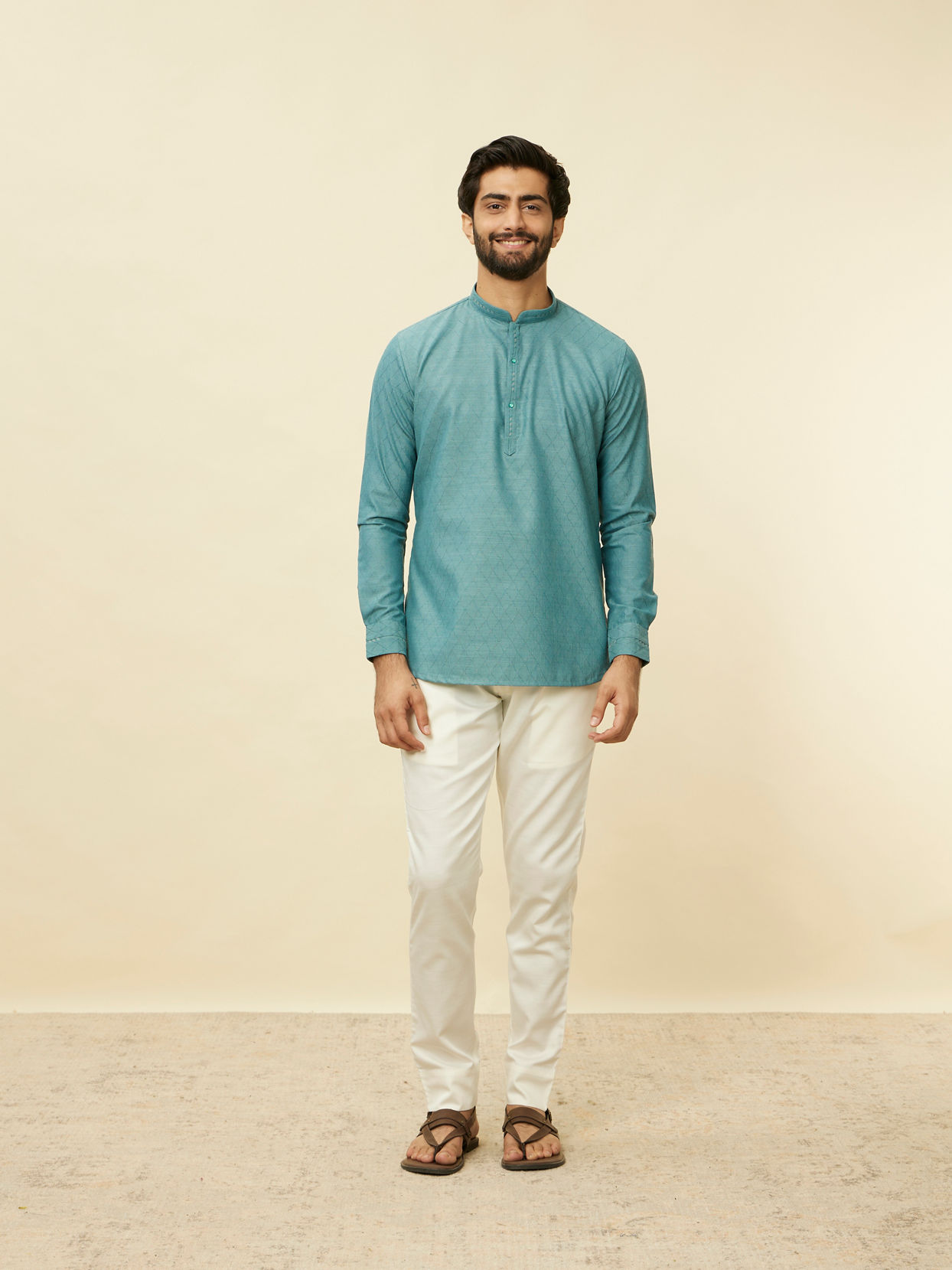 alt message - Manyavar Men Teal Green Grid Patterned Short Kurta image number 2