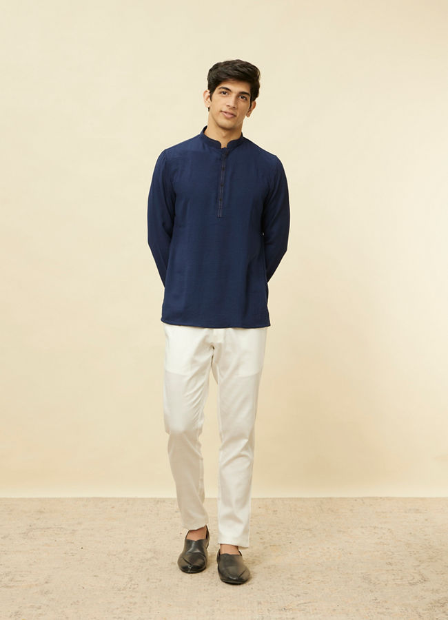 alt message - Manyavar Men Navy Blue Embroidered Neckline Short Kurta image number 2