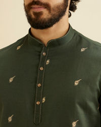 Manyavar Men Dark Green Embroidered Short Kurta