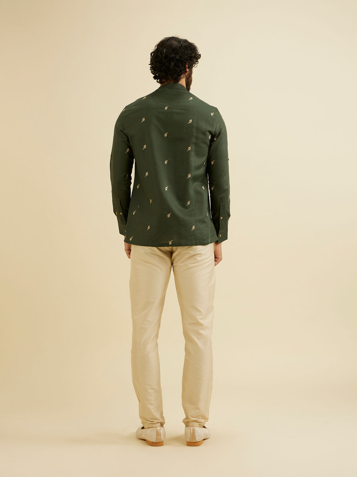 Manyavar Men Dark Green Embroidered Short Kurta