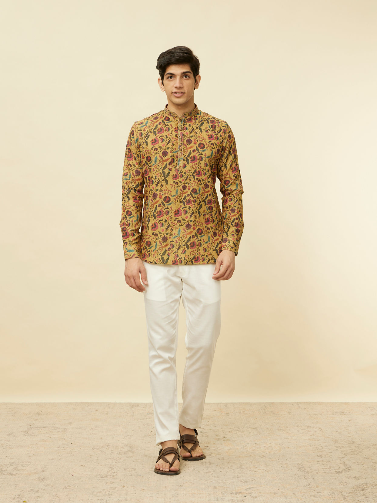 alt message - Manyavar Men Sepia Yellow Bel Buti Printed Short Kurta image number 2