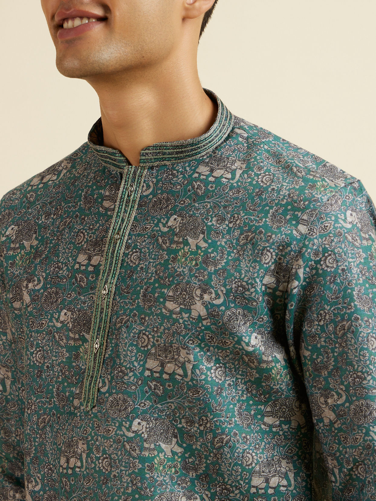 alt message - Manyavar Men Teal Green Bagh Print Short Kurta image number 1