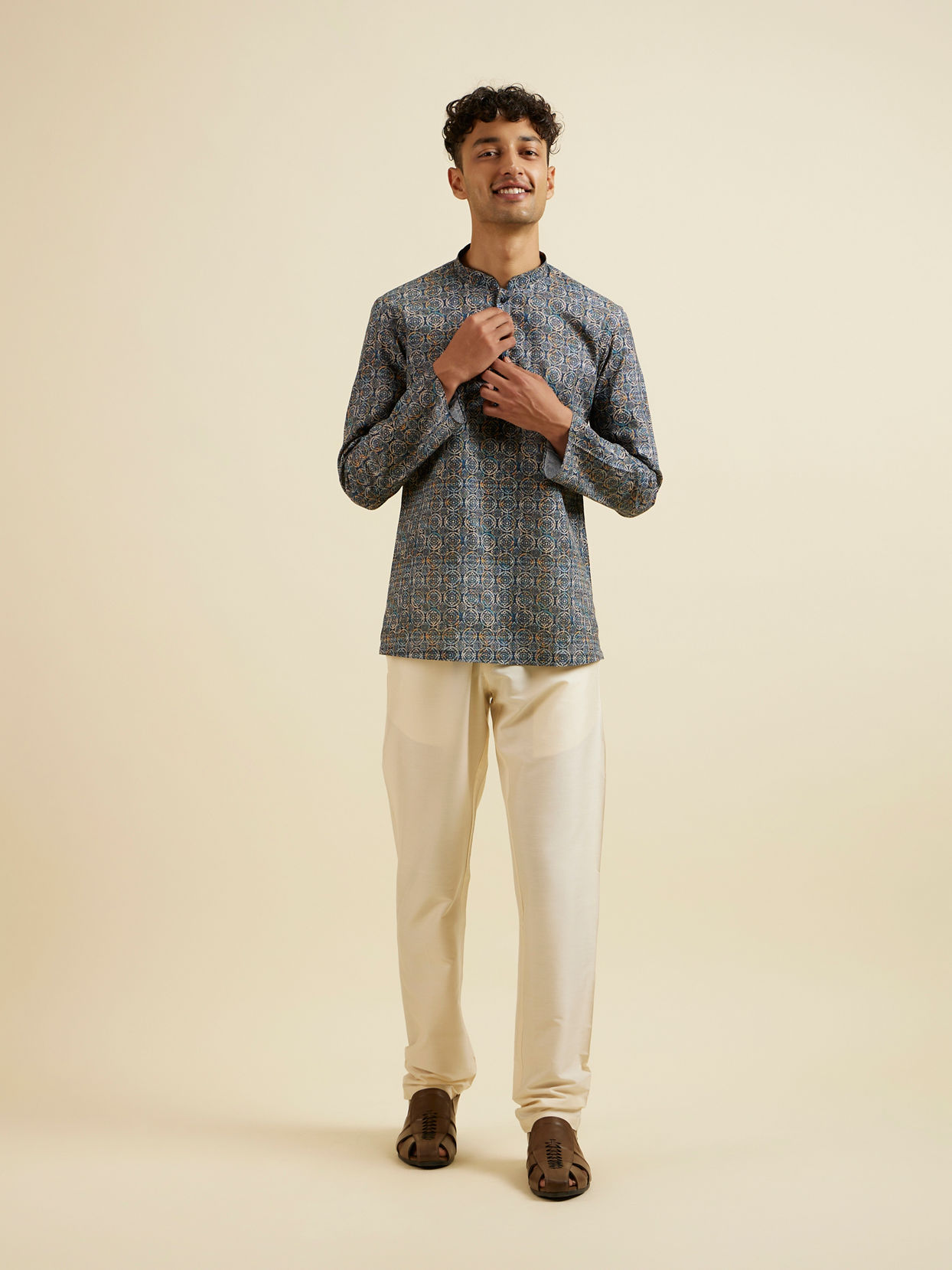 Manyavar Men Dark Blue Kaleidoscopic Print Short Kurta