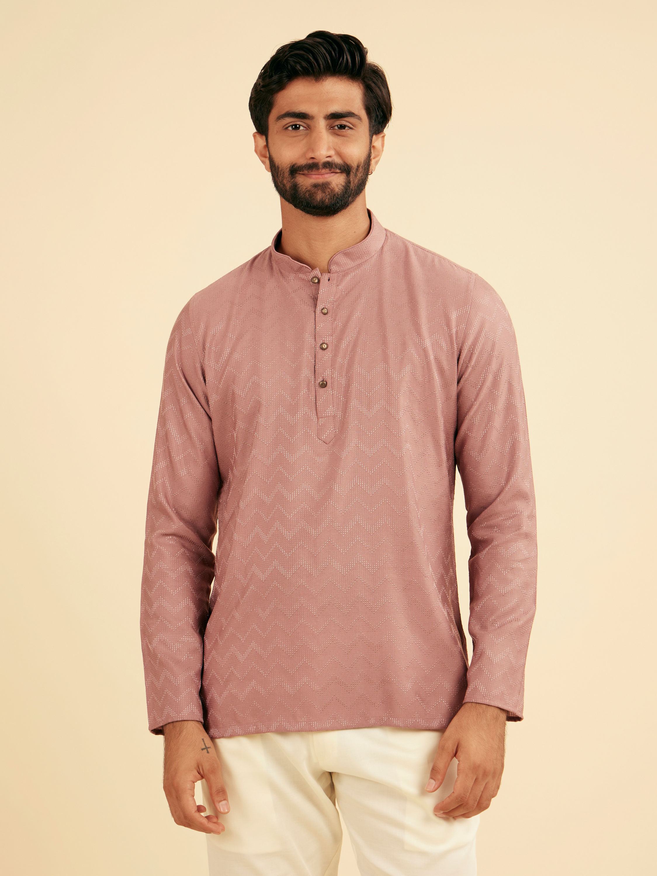 Manyavar Men Dusty Pink Chevron Patterned Short Kurta