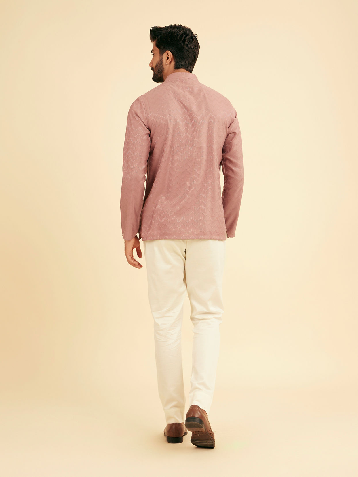 Manyavar Men Dusty Pink Chevron Patterned Short Kurta