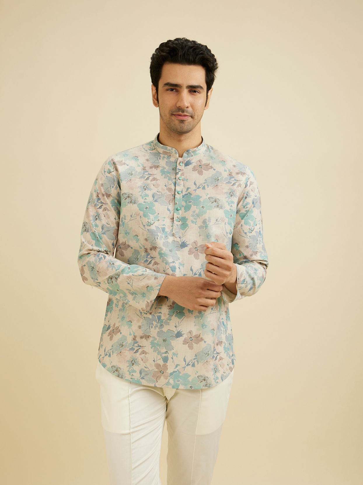 Manyavar Men Aqua Green Radiance Short Kurta image number 0